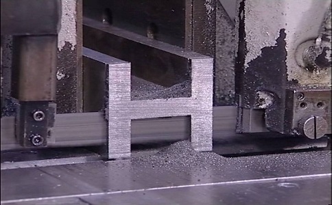 海东大揭秘：带锯条价格多少钱才能买到高质量的产品？